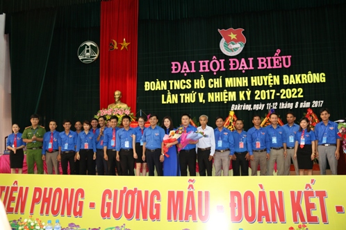 BCH huyện Đoàn Đakrông lần thứ V, nhiệm kỳ 2017 – 2022 ra mắt Đại hội